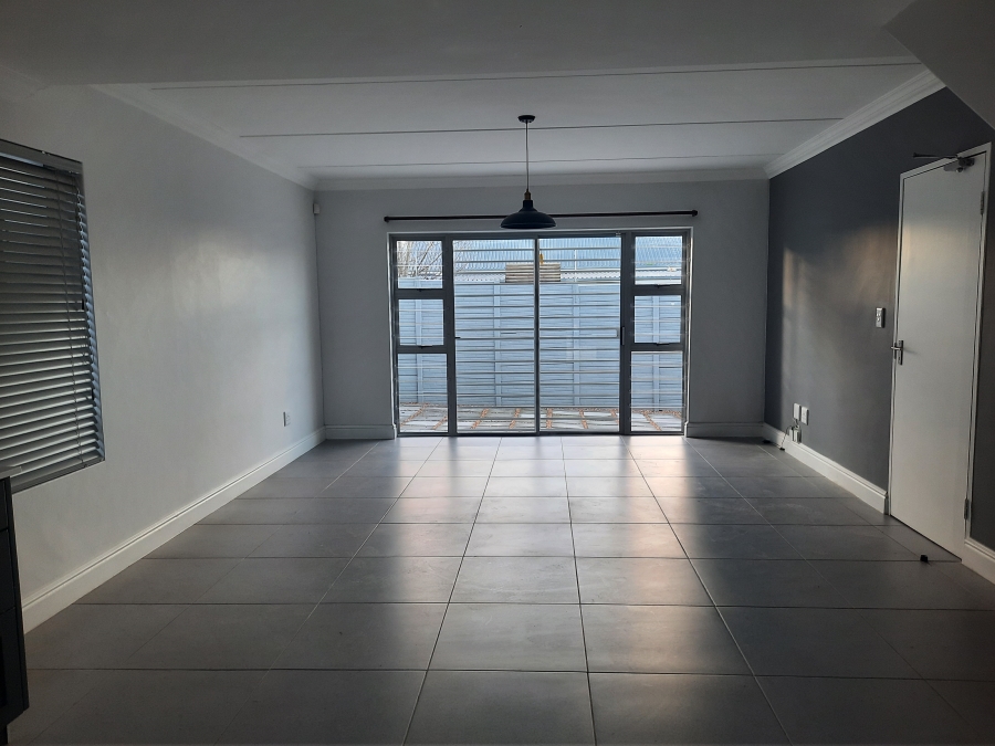 To Let 3 Bedroom Property for Rent in Langeberg Heights Western Cape